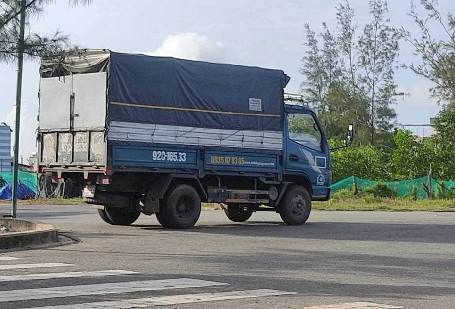 xe tải chở hàng tam kỳ nông sơn